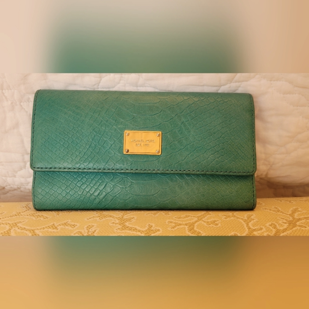 Michael Kors wallet